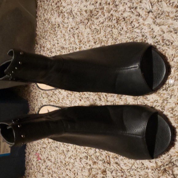 Faux leather booties - Picture 4 of 7
